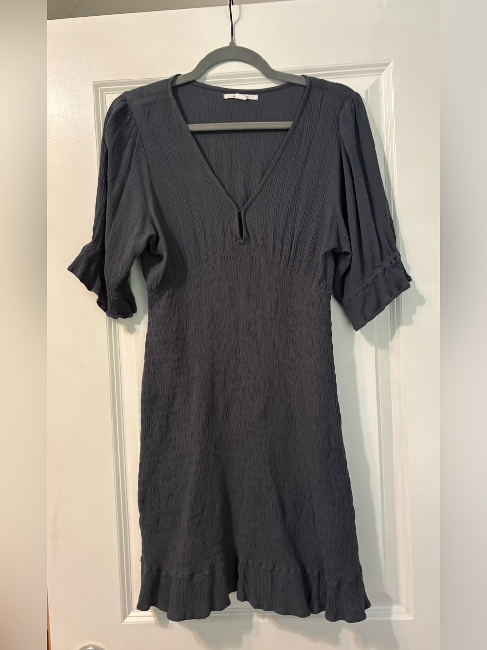 O’Neill Charcoal Gray Smocked Empire Waist Crinkle Mini Dress Size L